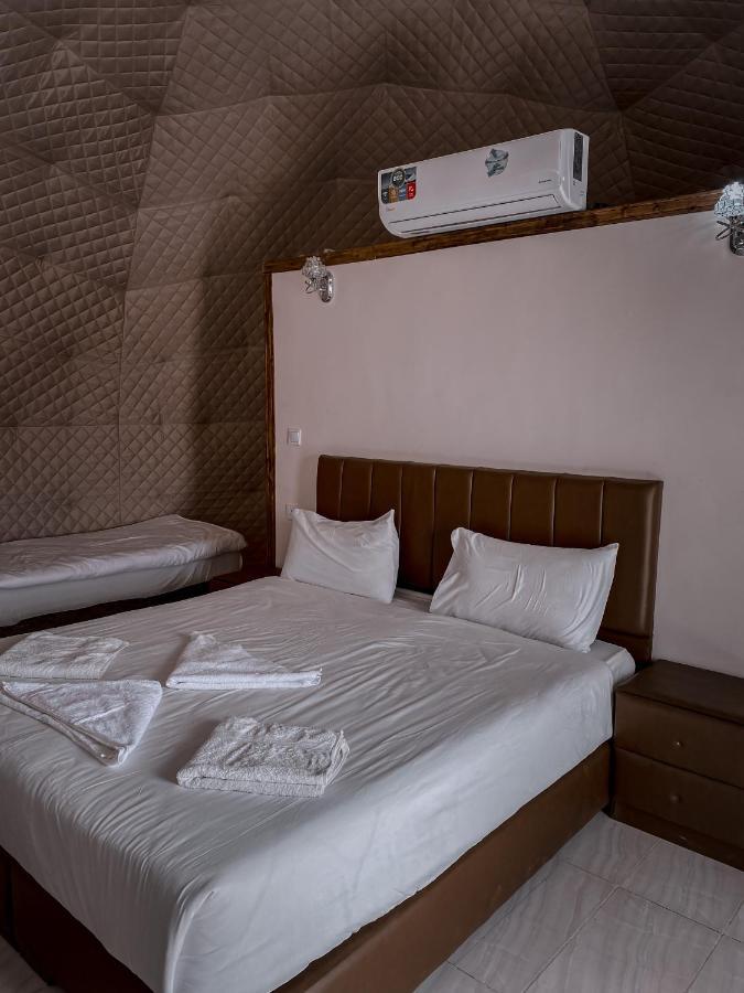 Sun Luxury Camp &Tour Apartment Wadi Rum Exterior photo
