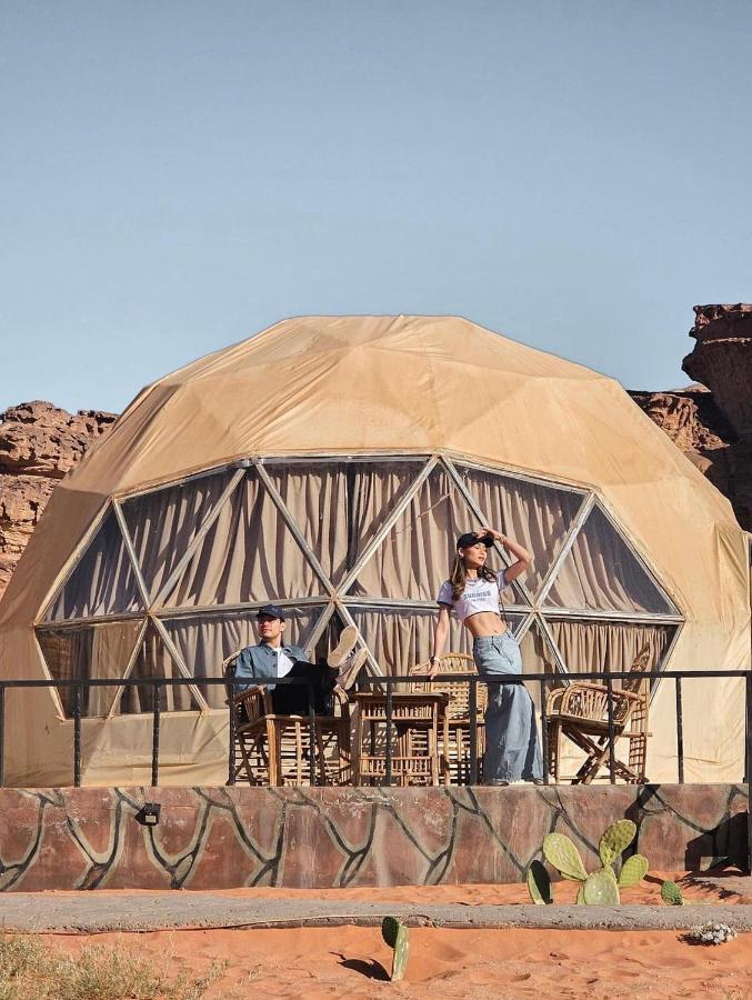 Sun Luxury Camp &Tour Apartment Wadi Rum Exterior photo