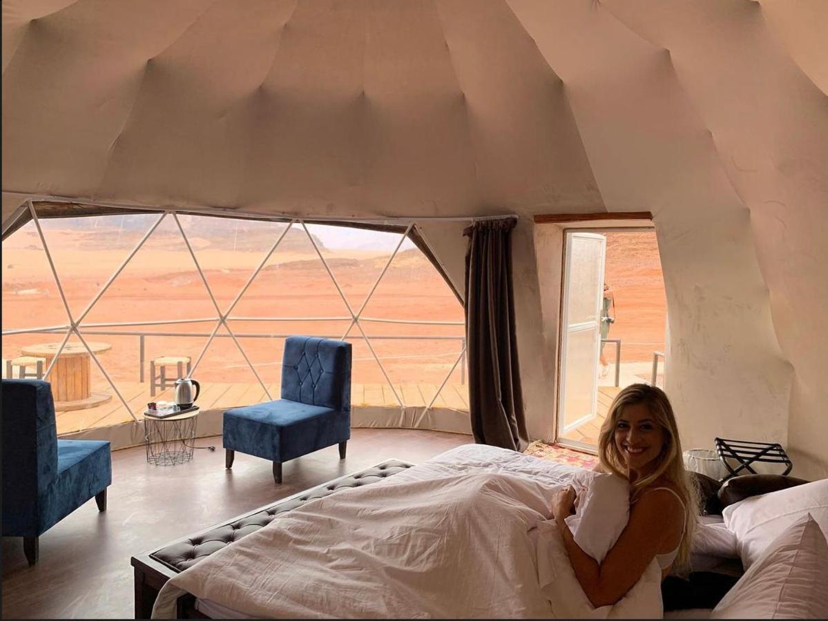 Sun Luxury Camp &Tour Apartment Wadi Rum Exterior photo